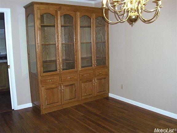 3rd image of 3019 Fernwood Dr