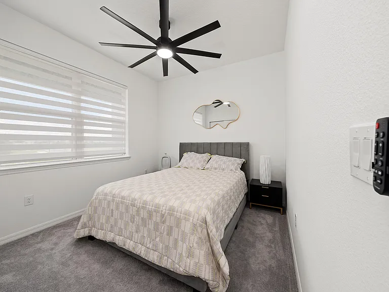 1202 Normandy Dr — Photo 35