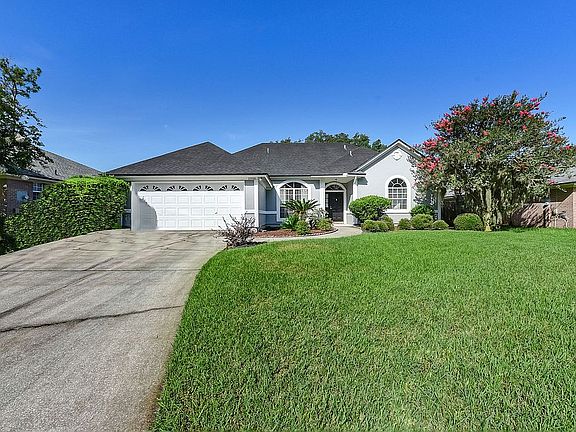 2nd image of 11910 Huge Evergreen Ct