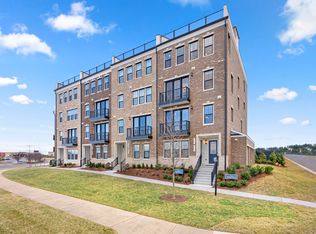 42654 Darala Dr, Ashburn, VA 20147