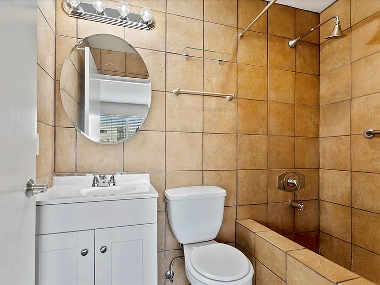 1537 S Shenandoah St #202 — Photo 15