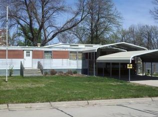 110 2nd St, Utica, NE 68456