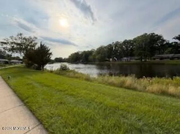 107B Edinburgh Lane #107B, Lakewood, NJ 08701