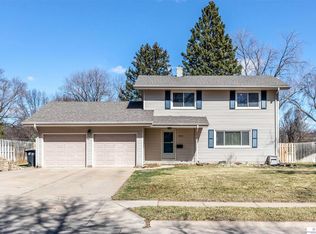 5061 S 128th St, Omaha, NE 68137