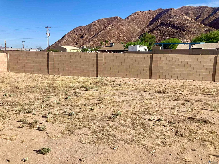 36360 E Margaret St — Photo 12