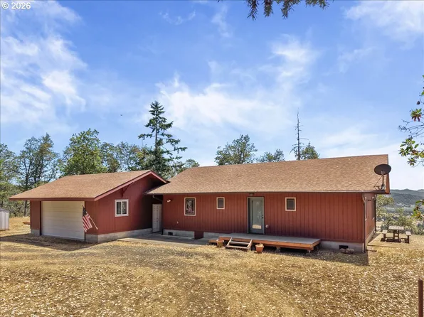 345 Zeigler Ct, Roseburg, OR 97471
