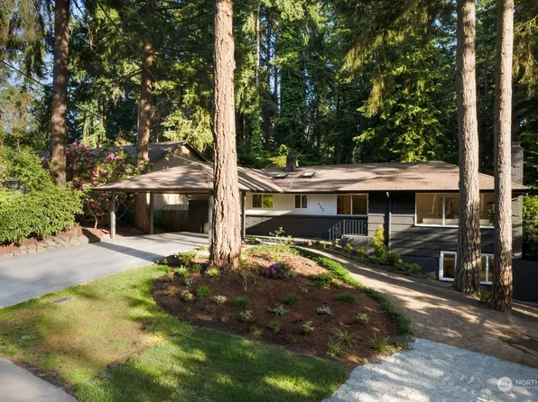 125 SW 202nd Street, Normandy Park, WA 98166