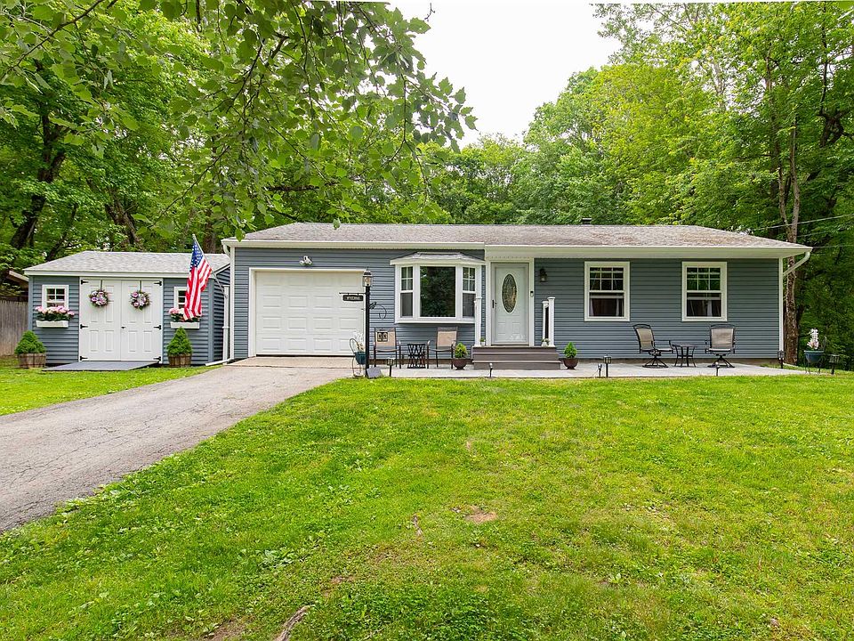 1st image of 20 Sycamore Dr