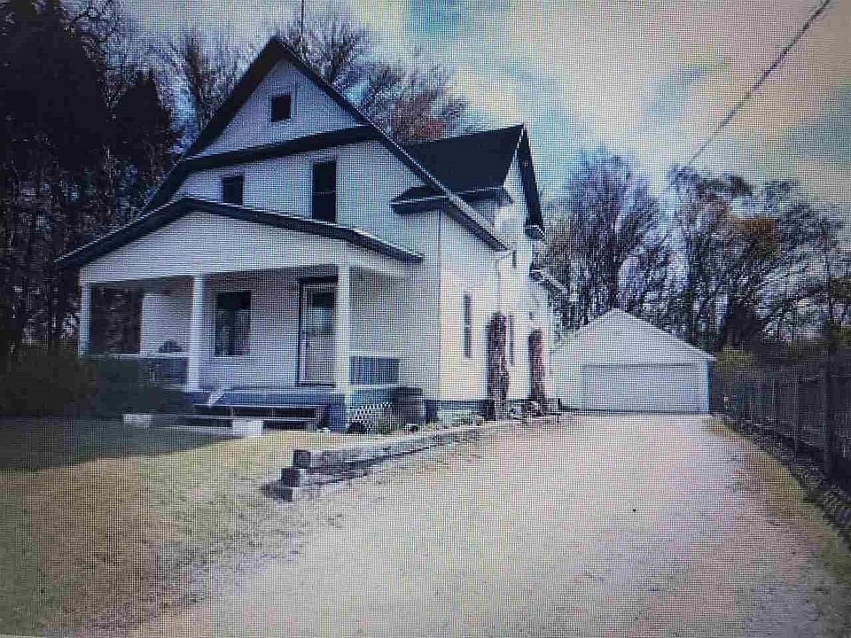 1st image of 130 McKittrick St
