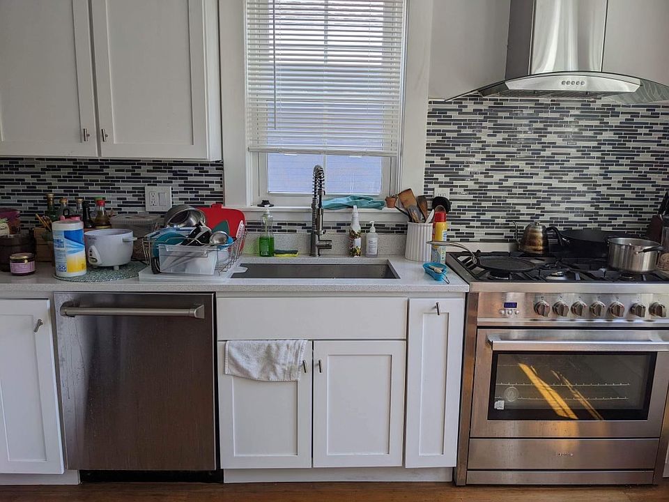 1st image of 318 Concord Ave