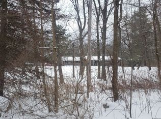 9475 Oakhill Rd, Holly, MI 48442