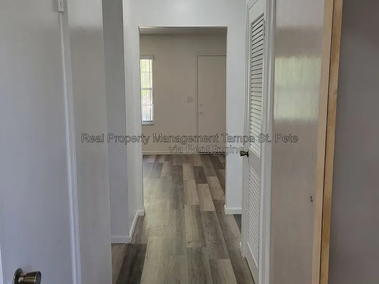 8144 Omaha Cir — Photo 14