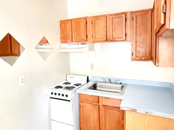 174 Ashley St #C-3, Hartford, CT 06105