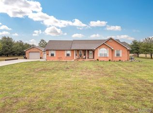 3512 Boomerang Dr, Marine, IL 62061