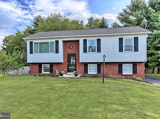 60 Allen Dr, Hanover, PA 17331