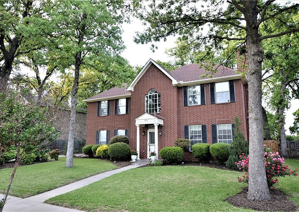 1st image of 3201 Deerfield Dr
