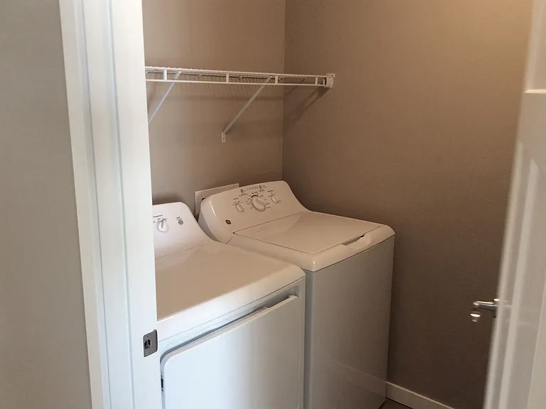 Westdale Apartments — Photo 13