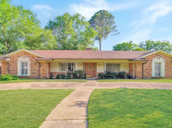 1114 Brookshire Dr, Tyler, TX 75701