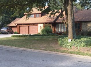 1456 S Bright Oak Ave, Springfield, MO 65809