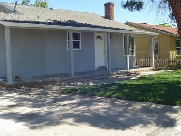 3704 Willow St, Sacramento, CA 95838