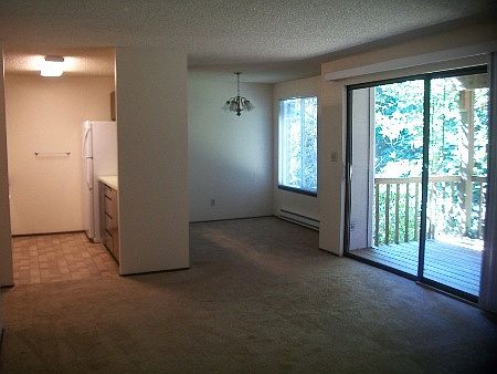 2nd image of 483 Shannon Dr SE