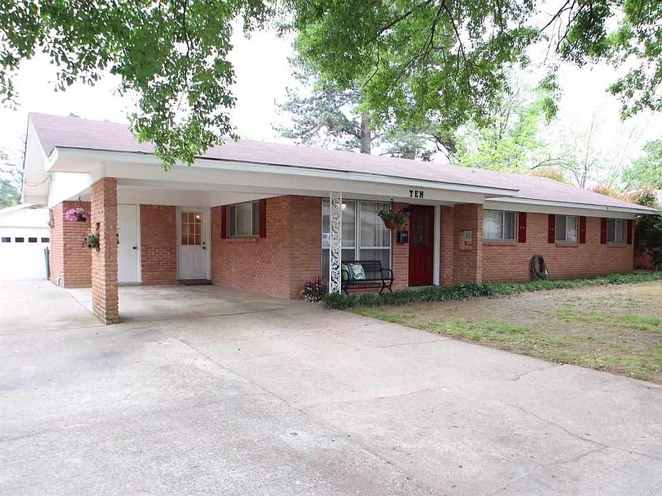 1st image of 10 Paul Dr
