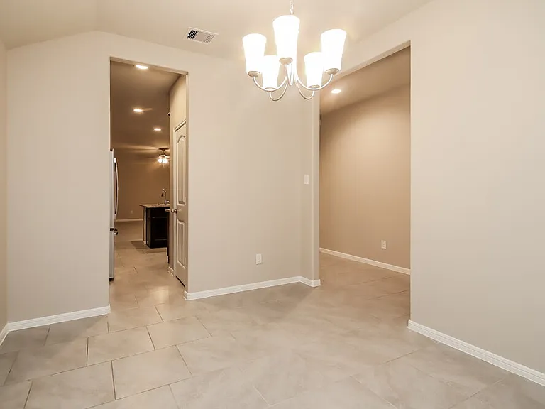 407 Ashley Falls Ln — Photo 6