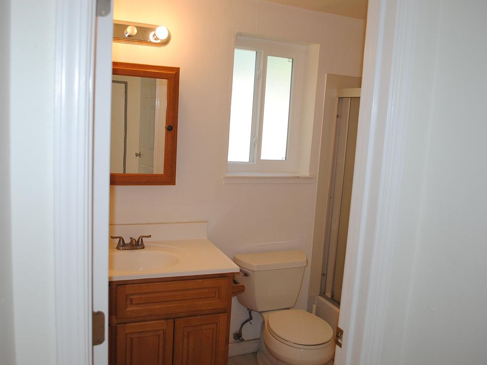 1st image of 440 Richfield Dr #2