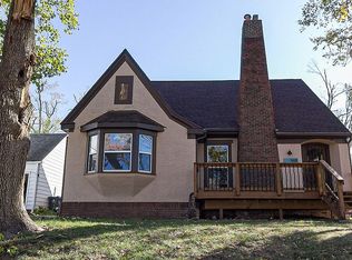 1618 Wildwood Dr NE, Cedar Rapids, IA 52402