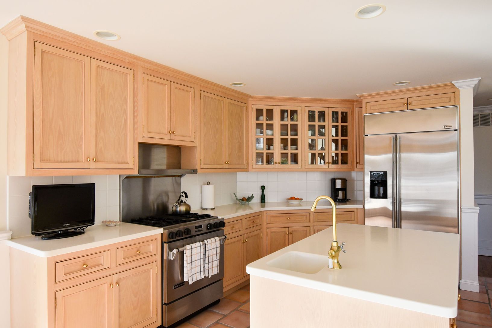  Stainless Steel Appliances