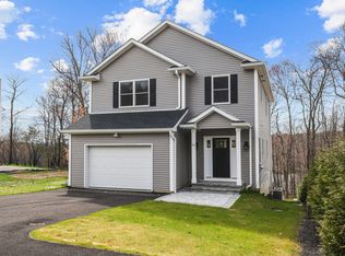 51 E Hill Rd, Cortlandt Manor, NY 10567