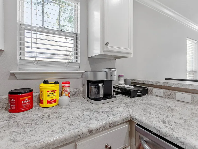 1235 N. Bronough Street — Photo 17