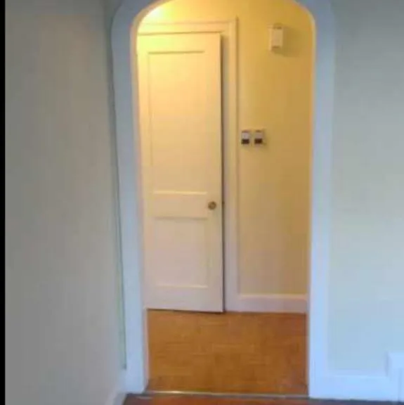 113 Boothby Ave — Photo 2