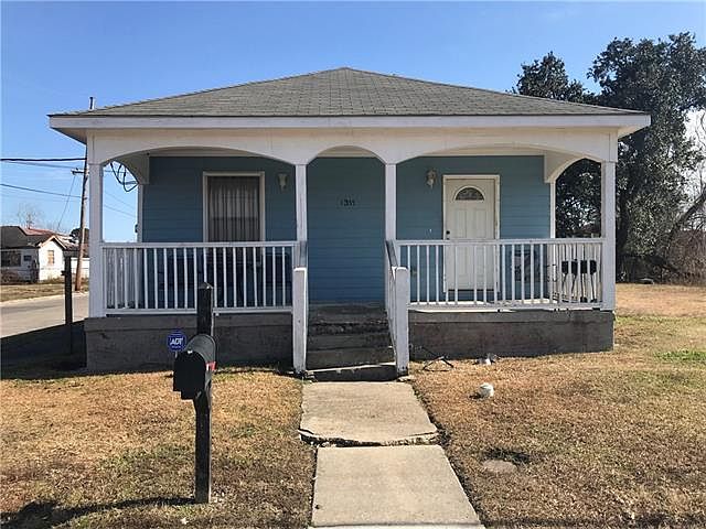 1st image of 1355 Jourdan Ave