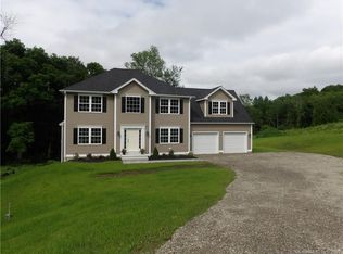 11 Wolf Hl, Watertown, CT 06795