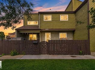 Pinetree Village, Edmonton, AB T6K 3C9