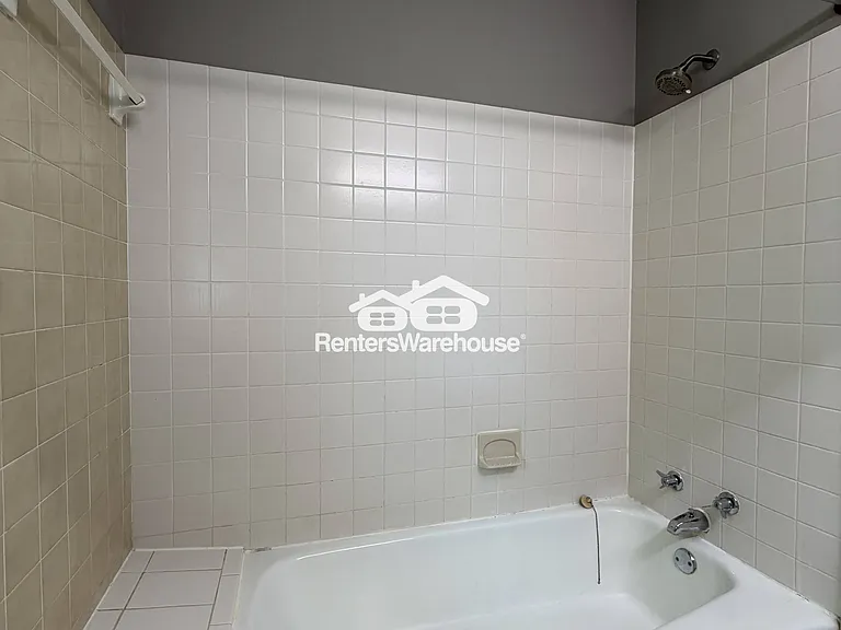 723 Tyler St NE — Photo 19