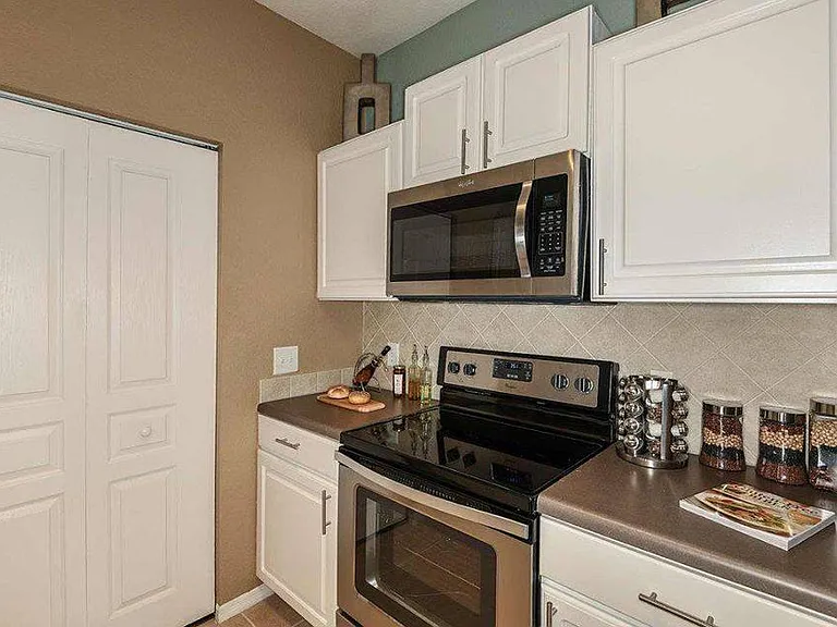 2903 Gandy Blvd N — Photo 10