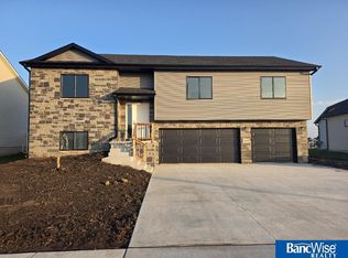 14931 Werner St, Waverly, NE 68462