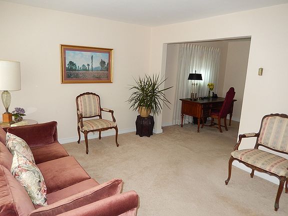 2nd image of 24 Derwent Ave