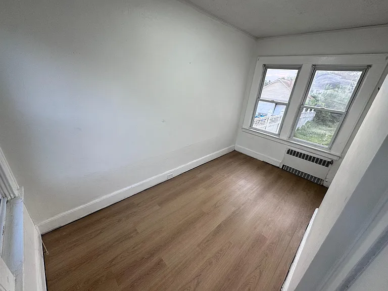 1580 Summit Ave #2 — Photo 16