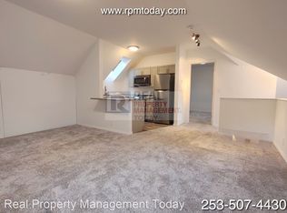 4105 Lakeridge Dr E, Lake Tapps, WA 98391
