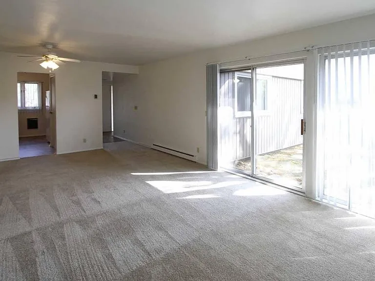 3041 Parklane St NW — Photo 5