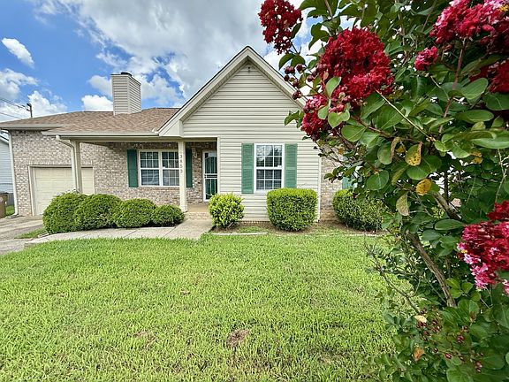 2nd image of 3853 Northbrook Dr