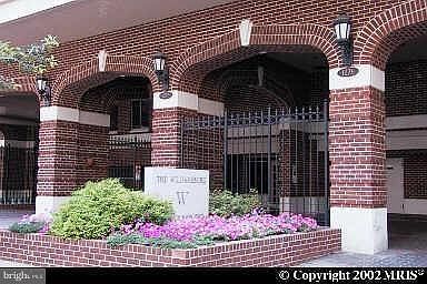 1st image of 1276 N Wayne St Penthouse 4