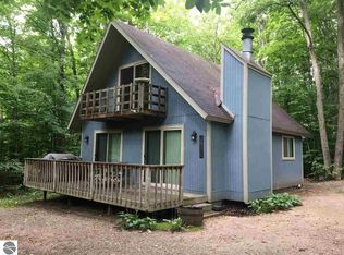 6094 Heideldorf Ln, Bellaire, MI 49615