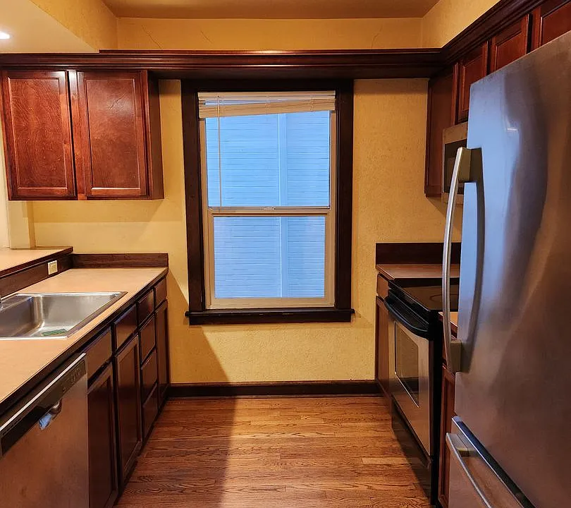 16 Valley St #32
