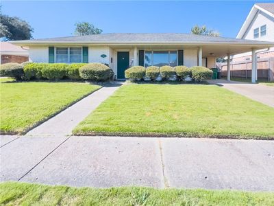 744 Huckleberry Ln, Gretna, LA, 70056