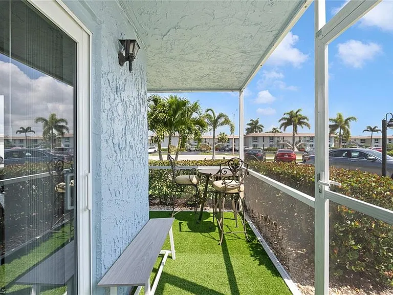 240 Palm Dr #48-1 — Photo 12