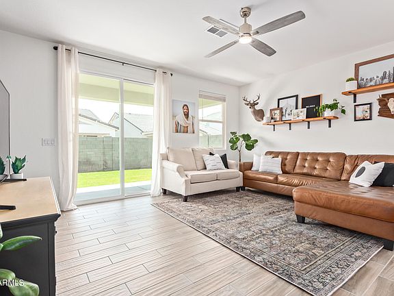 4th image of 609 E Bamboo Ln